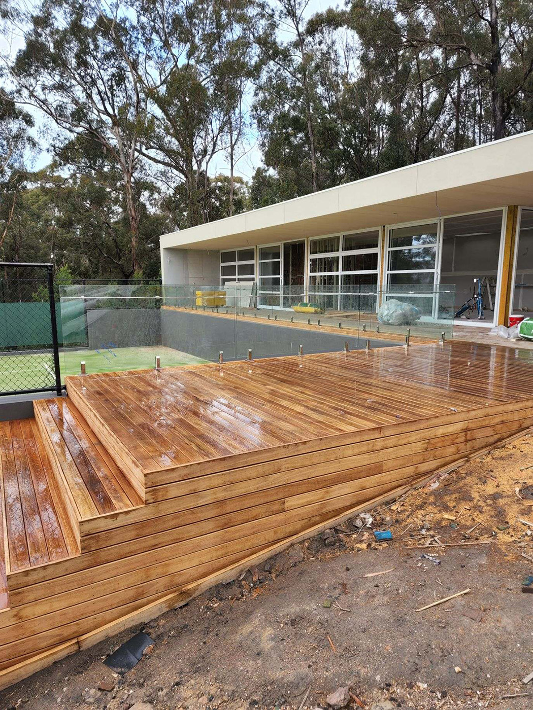 sapphire coast constructions deck build1
